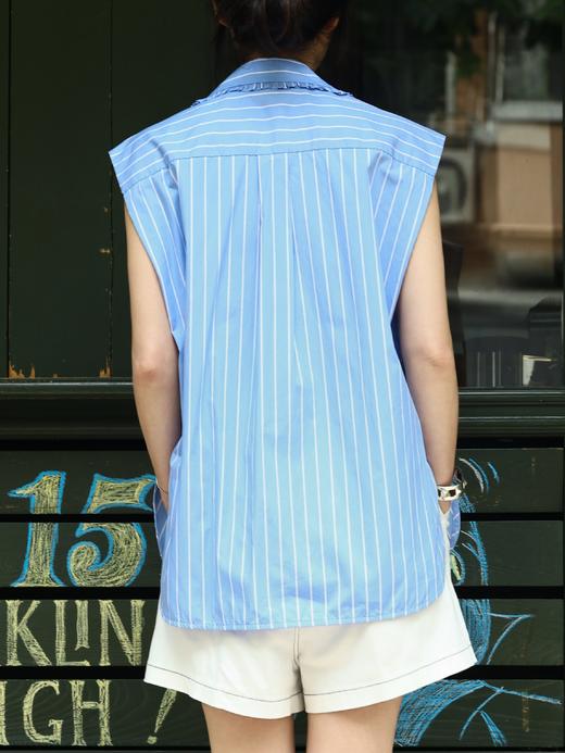 TYNVIE 蓝色条纹荷叶边领无袖棉质长衬衫 商品图5