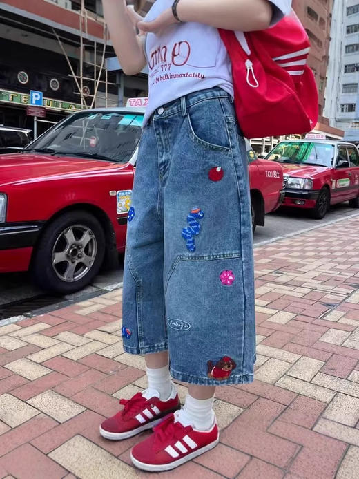 【GZ】无忧购趣味刺绣牛仔七分裤女夏季做旧水洗宽松直筒休闲百搭短裤6625不含挂件（截单后3-5天发货） 商品图1