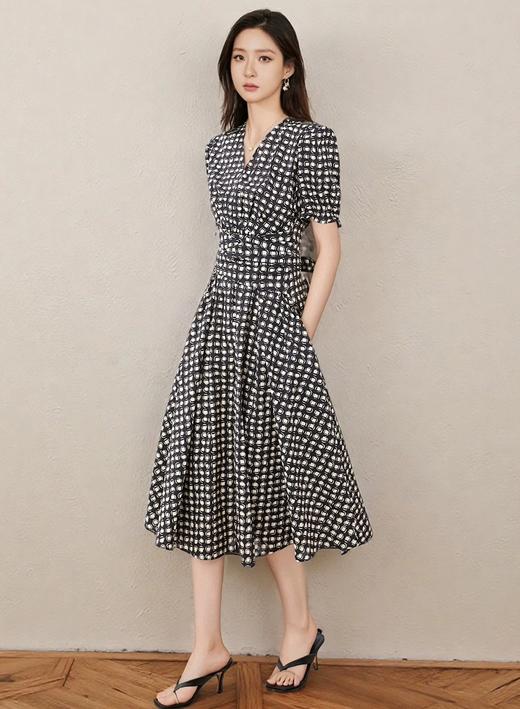 知性法式轻奢黑白格纹V领绑带收腰显瘦天丝棉质A字连衣裙 商品图5