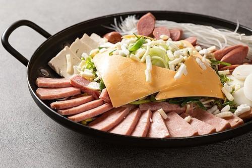 BubChan部队火锅700g 밥찬부대찌게700g 商品图0