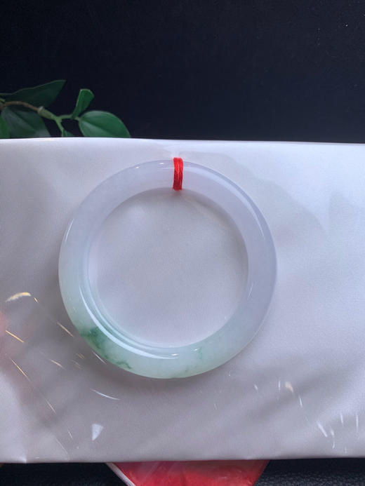 620315，55.3飘花细圆条。清新白底，一截清新蓝花。 商品图4