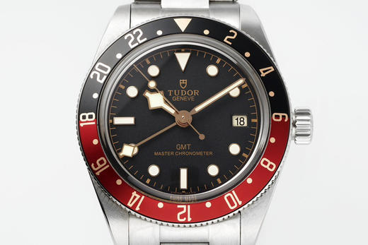 『noobobfficail』ZF野心勃勃，复古到底。帝舵全新碧湾1958型GMT款“COKE圈”腕表
表壳延续了1958型经典的39毫米尺寸，厚度也相较于其他系列表款缩减了将近2毫米❕❕❕ 商品图11