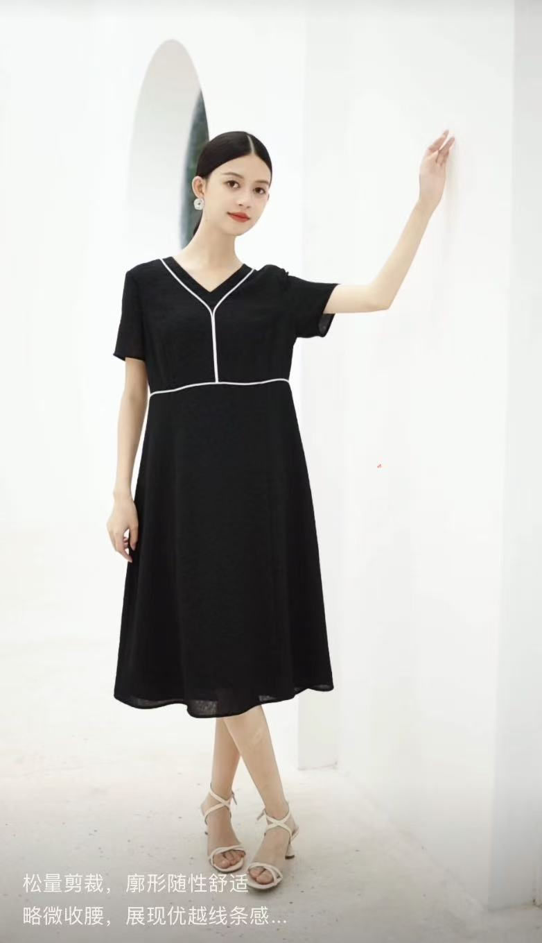 4F 菲妮迪连衣裙