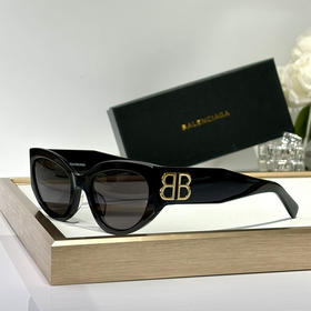 Balenciaga巴黎世家 镜腿Logo浮雕 回收醋酸酯 不规则形 太阳眼镜 B0324（AN）