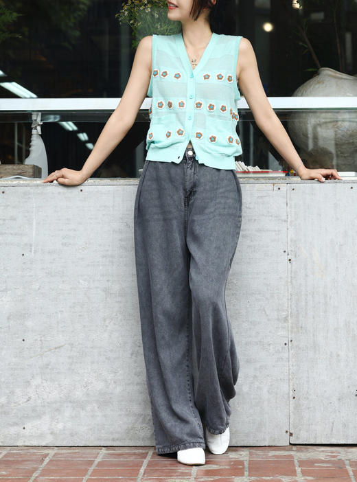 TYNVIE 花卉钩编贴花透视针织背心 - 薄荷绿 商品图11