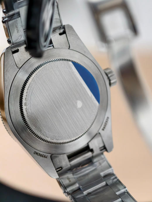 『noobobfficail』ZF野心勃勃，复古到底。帝舵全新碧湾1958型GMT款“COKE圈”腕表
表壳延续了1958型经典的39毫米尺寸，厚度也相较于其他系列表款缩减了将近2毫米❕❕❕ 商品图6