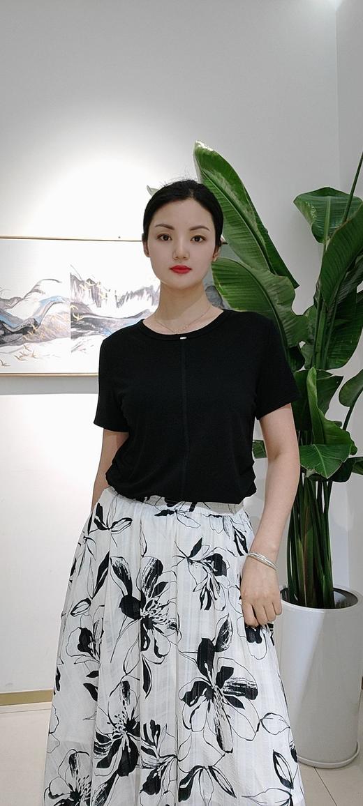 589503黑  白 雪纺印花百搭半裙，飘逸透气凉爽，抗皱（购物请备注颜色） 商品图5