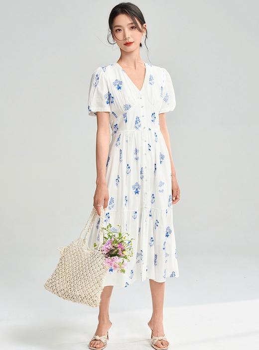 重工刺绣花朵薄棉透气法式简约V领收腰显瘦气质连衣裙 商品图1