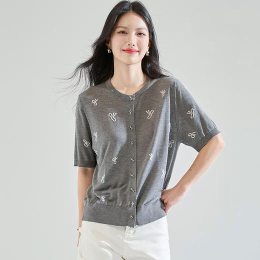 「高货sh」全新升级【铂金会员238/天猫319/差价81】(51231)洛诗琳夏季精致蝴蝶绣花天丝上衣2025夏季圆领针织开衫 商品图0