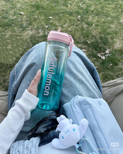 绝美~！luの！Ba*Life透明渐变运动水壶 710ml 商品图5