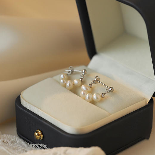 雀说复古美学！S925银针淡水珍珠耳环简约气质轻奢感小众设计感耳饰AL120038 商品图1