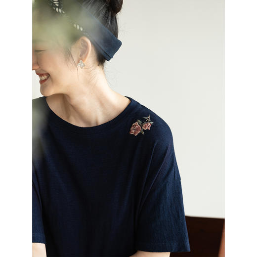 牧衣游原创 手工刺绣酵洗32支纯棉连衣裙靛蓝色随性宽松长裙 朝暮 商品图2