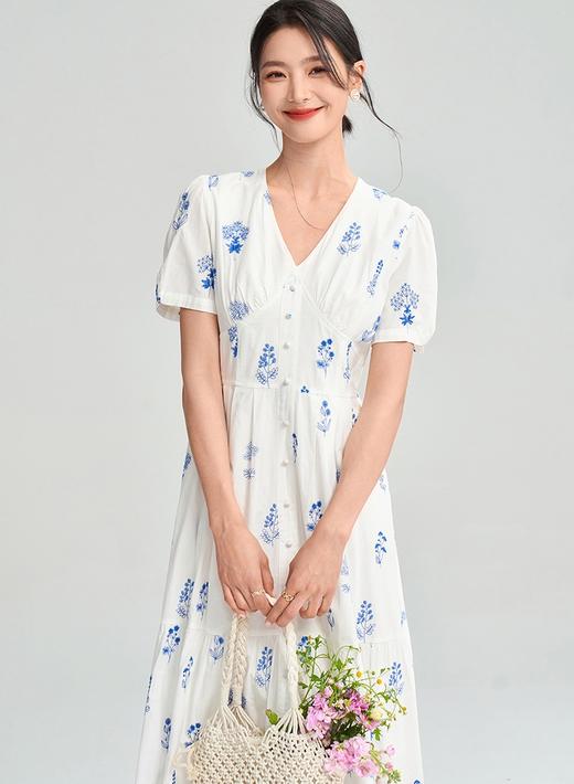 重工刺绣花朵薄棉透气法式简约V领收腰显瘦气质连衣裙 商品图4
