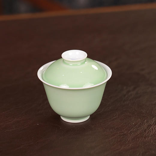 【忘言】 梅子箐斗彩翠山盖碗 曰何文人器 商品图1