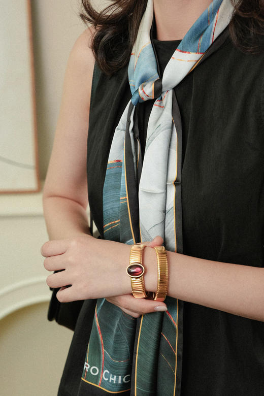 RetroChic品牌定制丝巾（款式随机） 商品图8