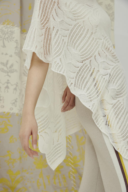 镂空花针织斗篷披肩 SJS94P121K 商品图3