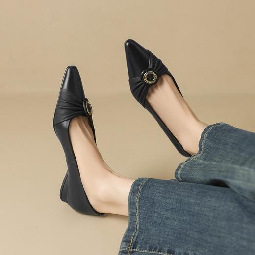 【预售5天】百搭单鞋浅口尖头米白色，低跟平底鞋洋气皮鞋YS&0315 商品图3