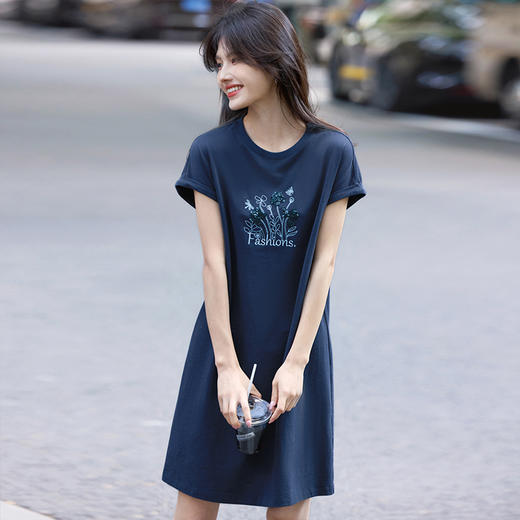 【专属特价】熙世界休闲花卉印花T恤裙女夏2025新款气质宽松休闲懒人裙连衣裙 商品图3