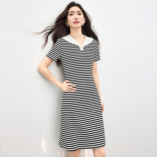 【专属特价】熙世界2025夏季新款撞色海军领条纹连衣裙女收腰显瘦减龄休闲裙子 商品图2
