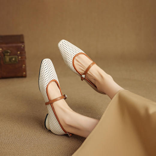 【预售5天】法式绝美超软羊皮单鞋新款方头粗跟百搭气质玛丽珍女鞋NJMK&K1677 商品图3