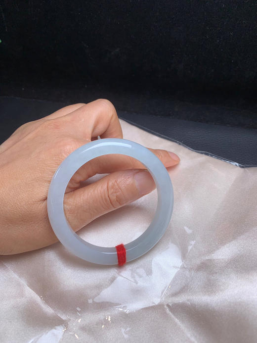 620326，51.8细条正圈手镯。清新秀气，细腻清新，带些底色。润润的 商品图5