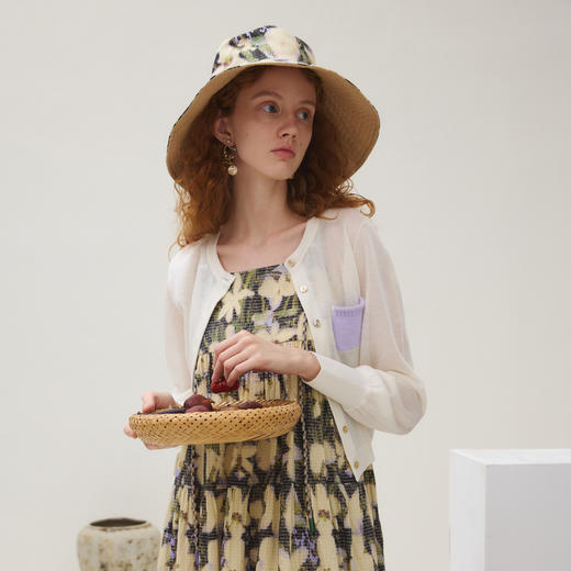 谜底针织开衫女2025秋新品简约百搭细针毛绒贝壳扣毛衫253MZ1357 商品图1