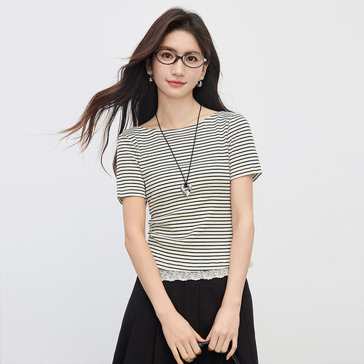 【周四狂欢价】熙世界黑白条纹T恤女短袖夏季设计感一字领蕾丝拼接收腰显瘦上衣 商品图4