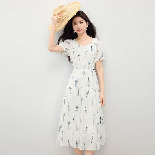 【专属特价】熙世界法式田园风植物绣花连衣裙女夏日新款设计感桃心领天丝裙子 商品图4
