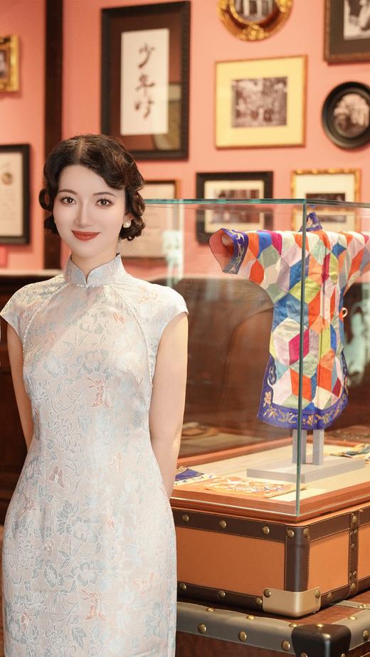 荷言GL 云露 仙子同款织金蝴蝶牡丹仿罗丝质旗袍 商品图5