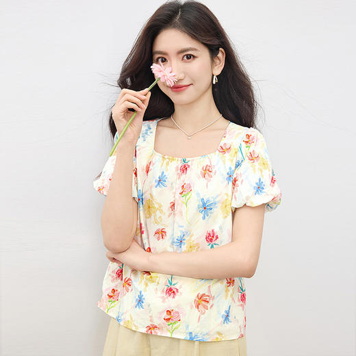 【周末秒杀】熙世界多巴胺碎花方领衬衫女夏2025新款灯笼袖法式独特绝美小上衣 商品图2