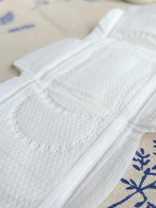 韩国Grin7超薄蜂窝瞬吸卫生巾 商品图3