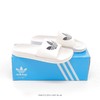 阿迪达斯Adidas ADILETTE BOOST 夏季时尚舒适 高品质一字拖鞋沙滩鞋 商品缩略图4