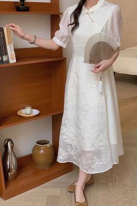 Stay2Weeks 中式改良温柔风刺绣连衣裙 20713