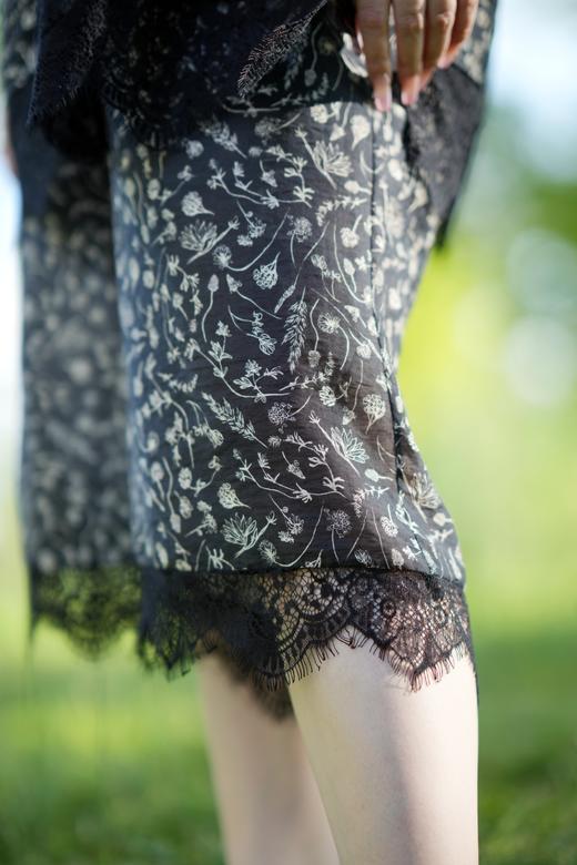 现货🌺【盛夏果实  花卉套装】 亚麻面料，汗不粘身，正码正拍，旅游、居家、外穿、睡衣四合一，抗静电+亚麻凉感，袖长遮挡肉肉，藏肉显瘦超包容 商品图4