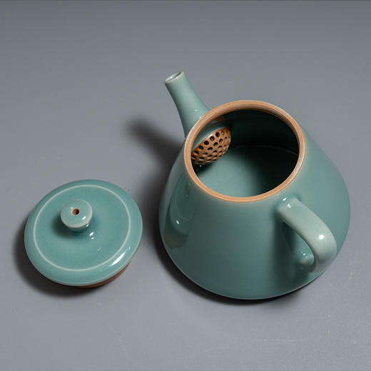 老字号 孙坑窑青釉手工壶（石瓢壶）非物质文化遗产龙泉青瓷 商品图1