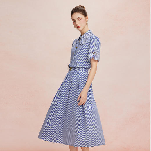 QF262斯尔丽25新款立体刺绣花朵领宽松显瘦上衣搭收腰半裙时尚套装 商品图2