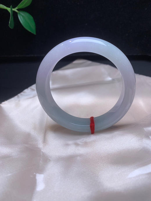 620331，52.6淡紫罗兰手镯，清新秀气，底妆超细，一节淡紫一节带浅绿色 商品图2