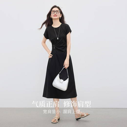 【专属特价】熙世界赫本风黑色t恤连衣裙女夏季2025新款小众设计收腰显瘦长裙 商品图1