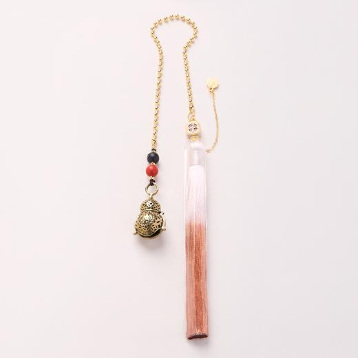 【普陀山】车挂系列 出入平安 黄铜葫芦 金钱福字 渐变流苏 挂件 商品图1