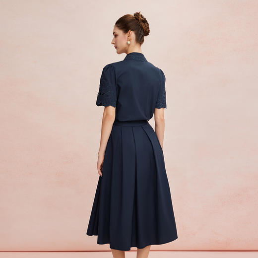 QF261斯尔丽25新款立体刺绣花朵领宽松显瘦上衣搭收腰半裙套装 商品图1