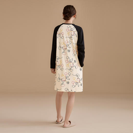 康妮雅女式长袖睡裙 商品图4