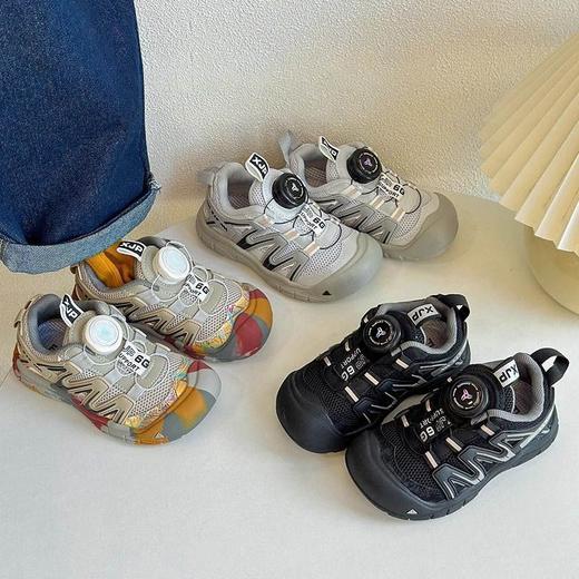 【旋钮设计方便穿脱，篮球跑步两不误】男女童学生鞋老爹鞋 儿童运动鞋 旋钮休闲跑步鞋篮球鞋 运动 休闲 篮球 一鞋搞定！-QQ 商品图0