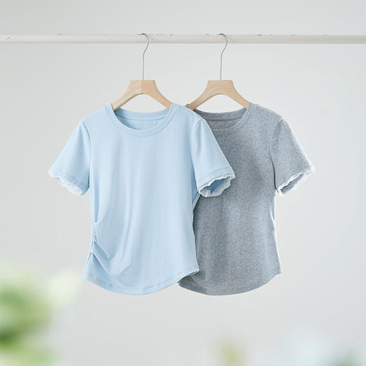 【周末秒杀】熙世界蓝色短袖t恤女修身显瘦夏新款设计感收腰捏褶圆领正肩上衣 商品图4