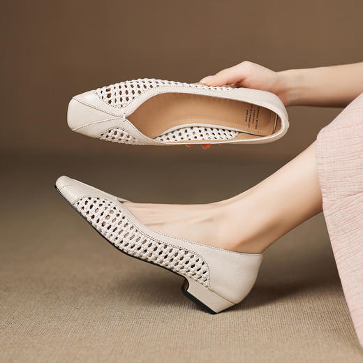 【预售5天】软羊皮编织粗跟凉鞋，镂空透气洞洞鞋法式方头低跟单鞋NGMZR&72-151 商品图2