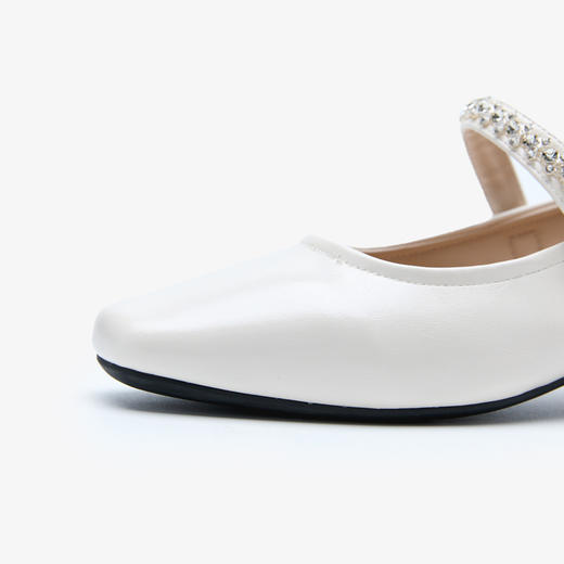 西遇法式玛丽珍鞋女新款秋季仙女珍珠水钻低跟鞋银色粗跟单鞋V1456895 商品图5