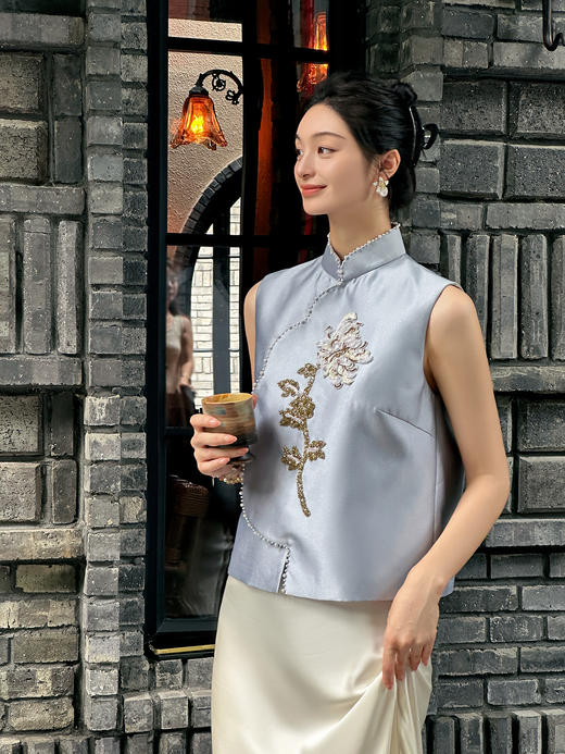 廷前观棠 | 清欢马甲 商品图1