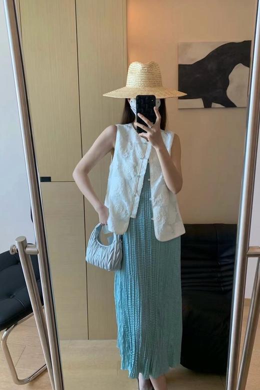 Le Malene 简约气质褶皱肌理感吊带连衣裙 20663 商品图3