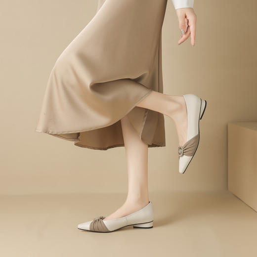 【预售5天】百搭单鞋浅口尖头米白色，低跟平底鞋洋气皮鞋YS&0315 商品图4