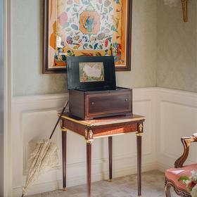 【已售】独角鹿西洋古董瑞士出品古典花叶主题细木镶嵌外箱配铃铛响鼓滚轴式音乐盒