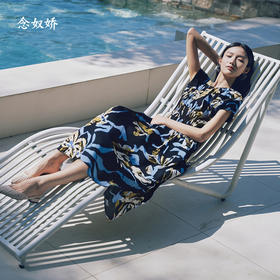 【商场同款】CND5569 “ 假日时光连衣裙 ” 轻盈的裙身舒适软糯 收腰的版型包容打造X身形